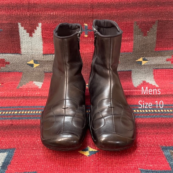 Vintage Prada Black Leather Padded Zip up Men's Ankle Boots Sz 10 Rubber Soles - Picture 1 of 13